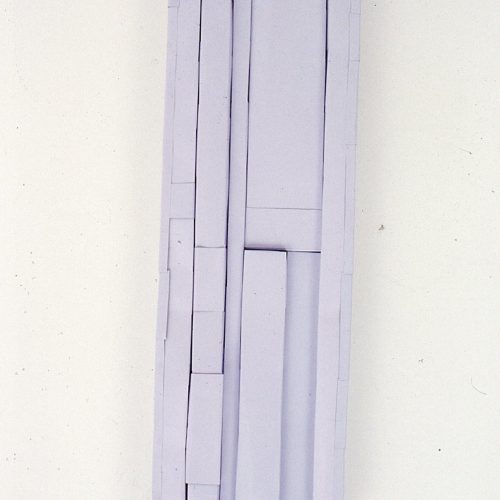 Flandres, rebites, motor de caixa de música. Dimensões: 72x 21 x 5 cm