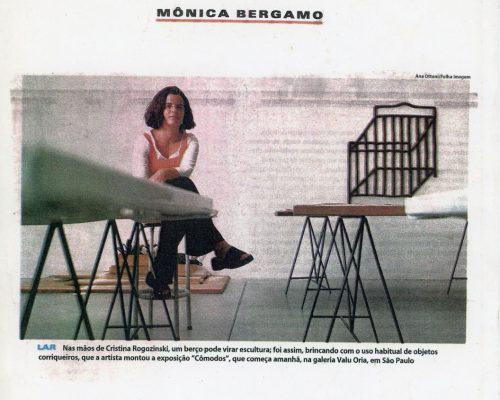 MORAES, Alexandra “Objetos encontram casa, mesa e banho”, Acontece, Folha de São Paulo, São Paulo, SP, 18 mar. 2003, Ilustrada, E4