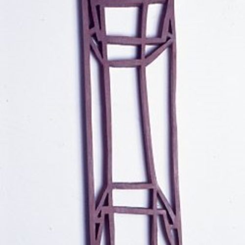 Madeira. Dimensões: 130 x 45 x 8 cm