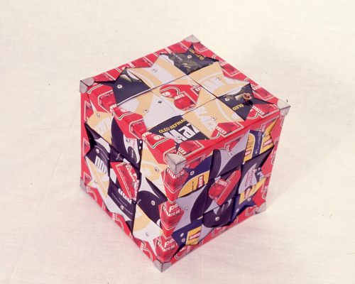 Motor de caixa de música e folha de flandres imensões: 25 x 25 x 25 cm