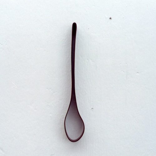 Madeira. Dimensões:	47 X 8 X 4,5 cm